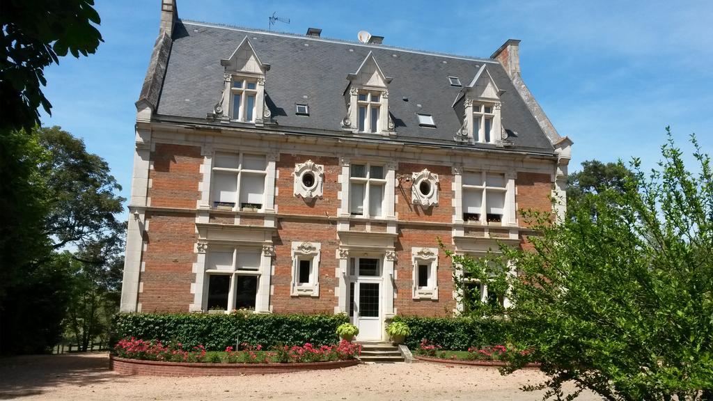 Chambres D'Hotes Du Haras De CoddesCercy-la-Tour エクステリア 写真
